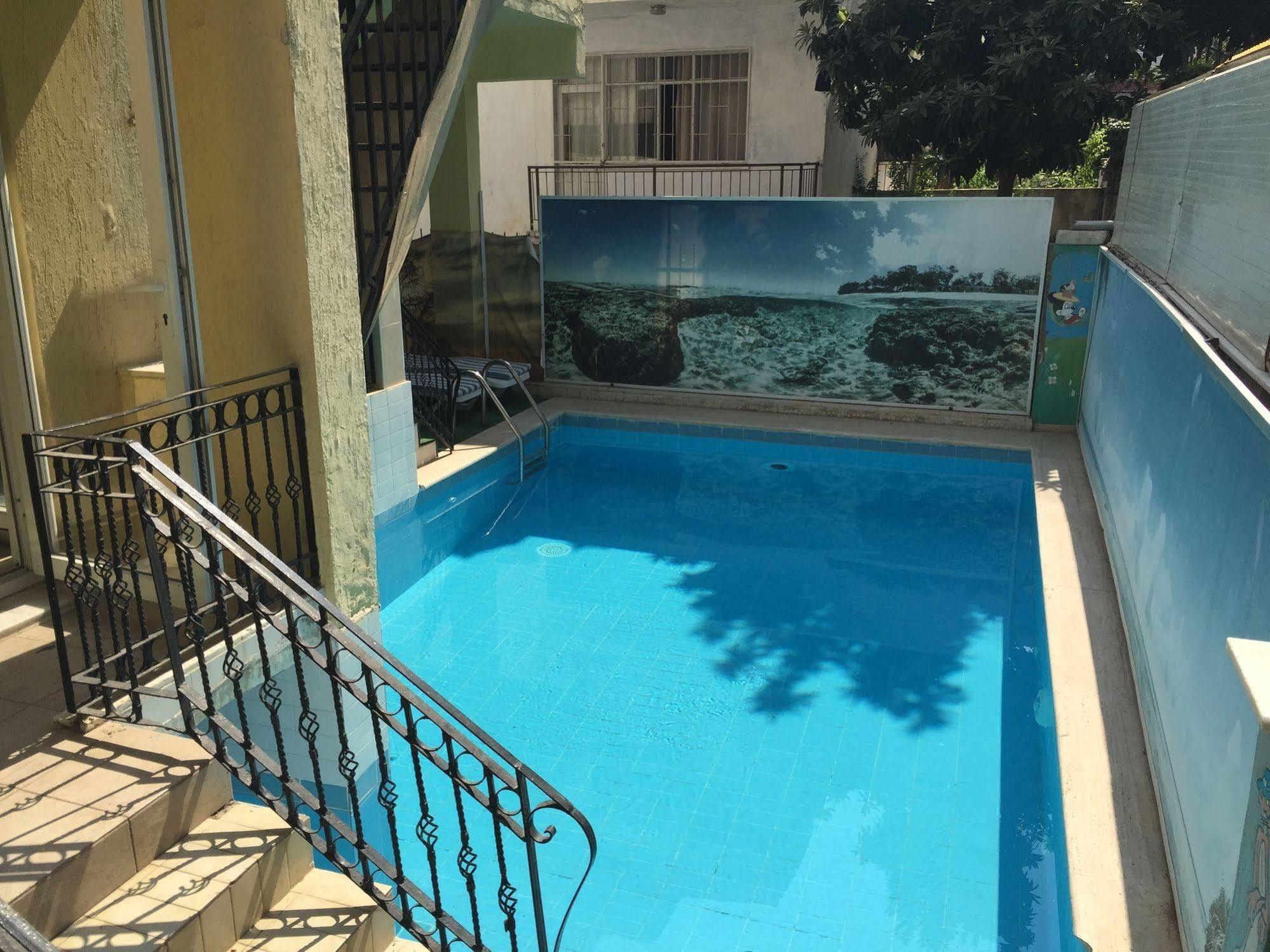 Ada Butik Hotel Kuşadası Buitenkant foto
