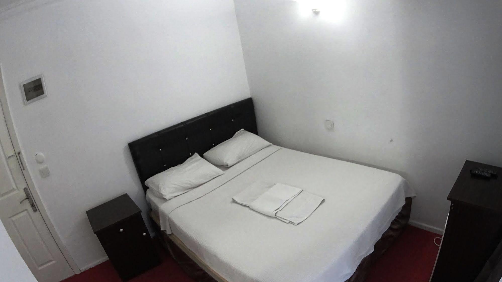 Ada Butik Hotel Kuşadası Buitenkant foto